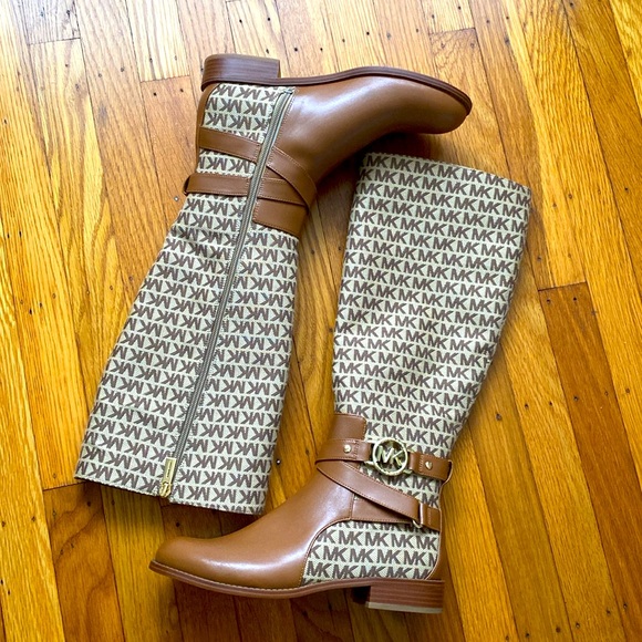 🆕 Michael Kors Rory Beige Logo Jacquard and Leather Riding Boots - Picture 6 of 12